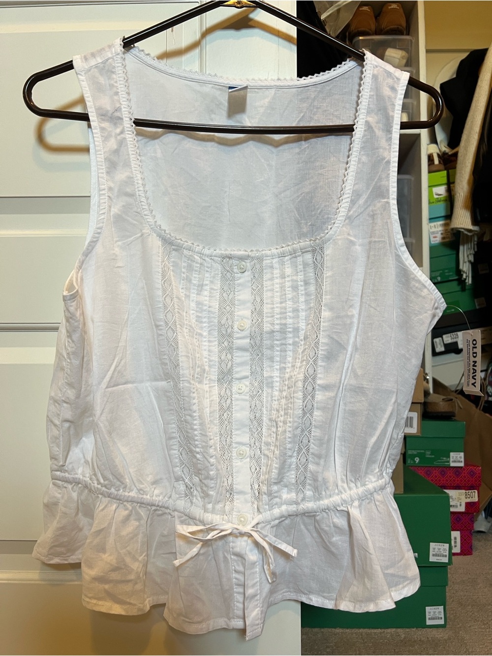Old Navy White Sleeveless Button-Front Peplum Camisole